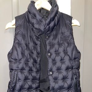 The North Face 550 Womens Vest